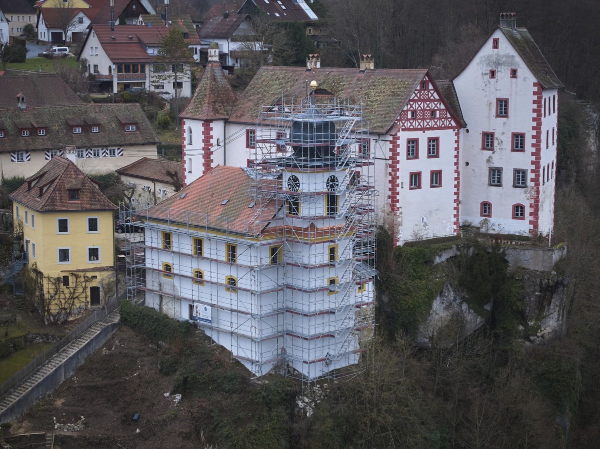 Die einger�stete Kirche in Egloffstein